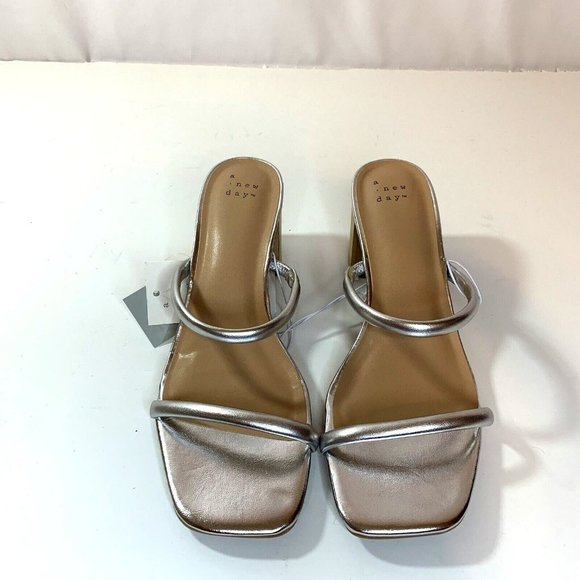 A New Day Cris Womens Silver Sandals Heels Strappy Open Toe - Picture 3 of 9